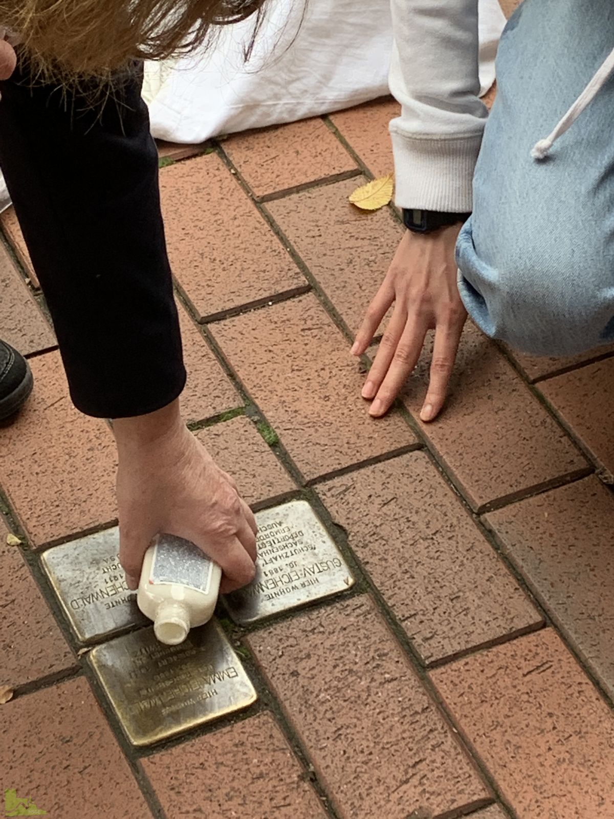 Putzt Stolpersteine mit uns!